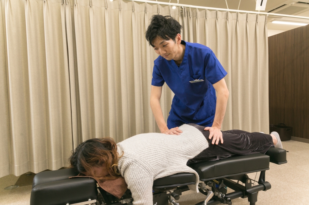 藤見名倉堂鍼灸整骨院　施術2
